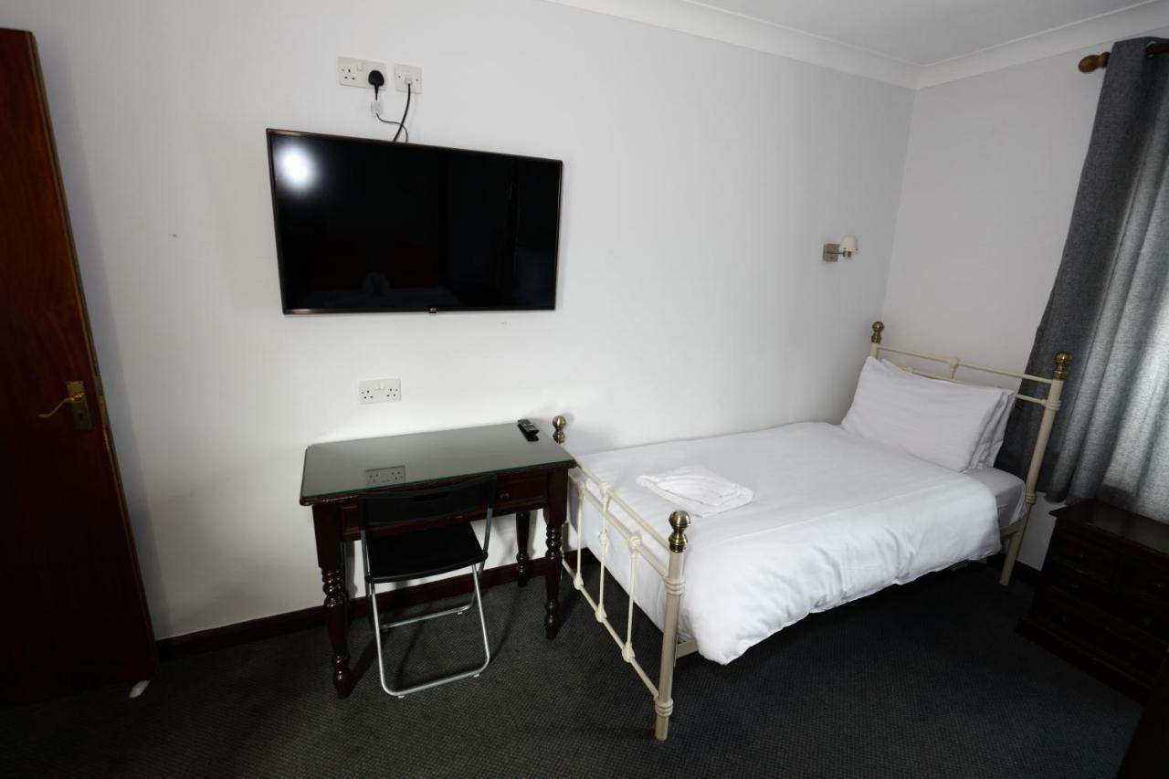 Aylesbray Lodge CBG Eksteriør bilde