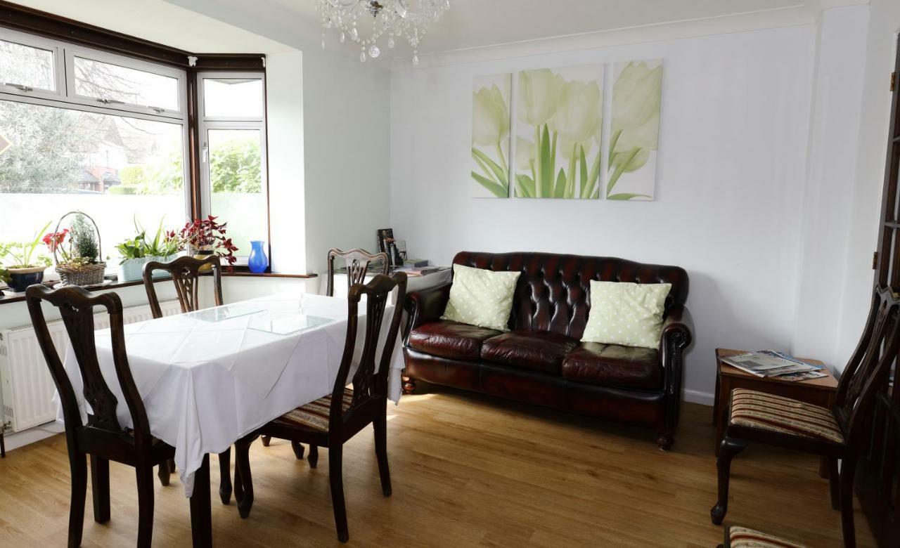 Aylesbray Lodge CBG Eksteriør bilde